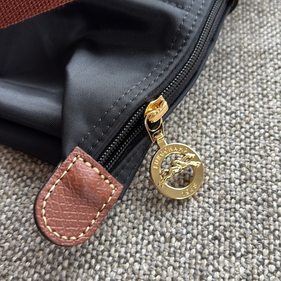 Longchamp EUC Le Pliage Backpack - Picture 6 of 10